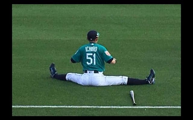 【MLB】イチロー、OP戦初出場で初安打お預けも…ユニ着用の“復帰戦”に「感慨深い」