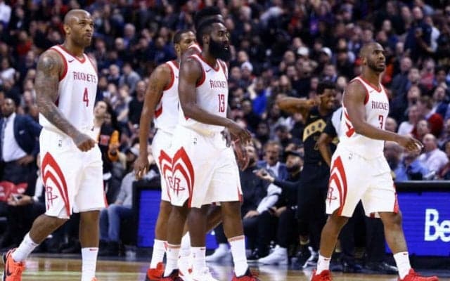 マブスに圧勝したロケッツ、西カンファレンスからのプレーオフ進出一番乗りが決定