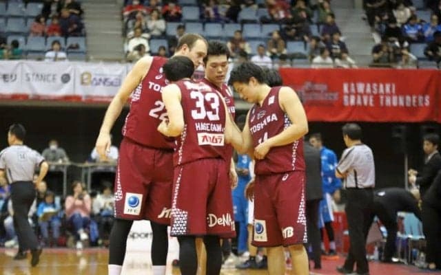 リバウンドで滋賀を圧倒した川崎ブレイブサンダース、盤石の試合運びで7連勝