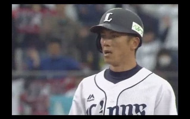 古巣復帰の西武・松井が本拠地初安打をマーク　第2打席で右翼線二塁打