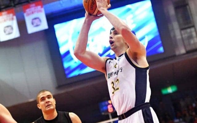 チームで戦う栃木ブレックス、残り4分で12点差から大逆転で千葉ジェッツを撃破