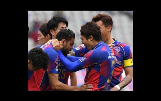 FC東京で、長谷川健太スタイルが見えた。守りの圧力で今季Ｊ初勝利