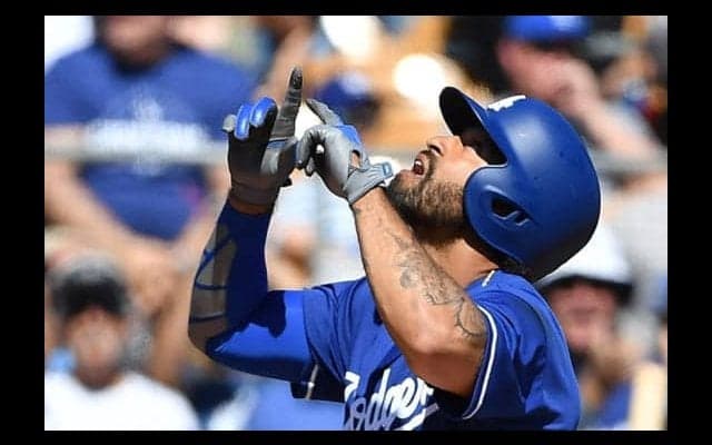 【MLB】“不良債権”処理＆即放出のはずが…ドジャース復帰の強打者が定位置奪取へ