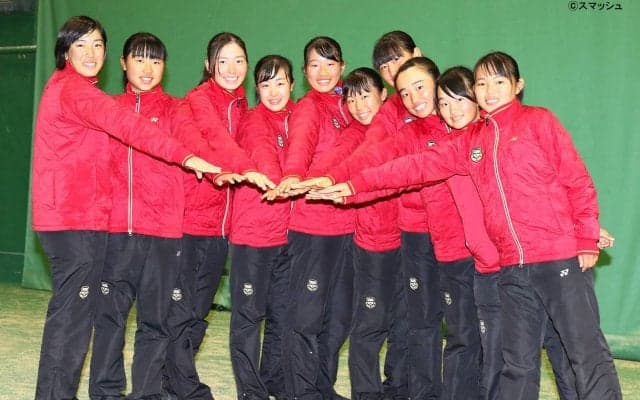 女子のインターハイ優勝校の四日市商業が全国選抜でも頂点を狙う【第40回全国選抜高校テニス大会】
