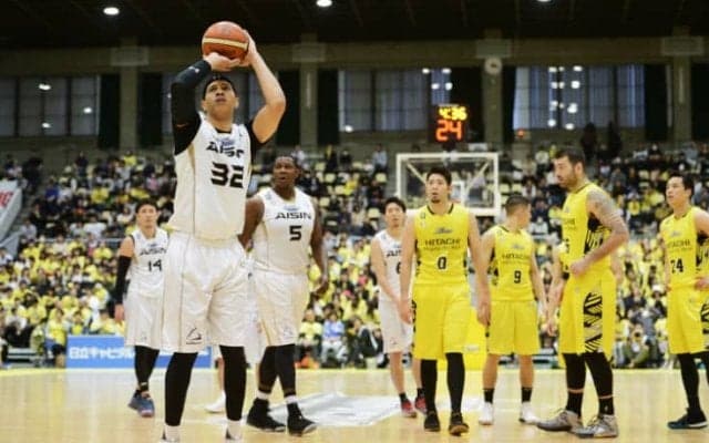 後半に突き放されたサンロッカーズ渋谷、終盤の猛追も一歩届かず三河に敗れ8連敗