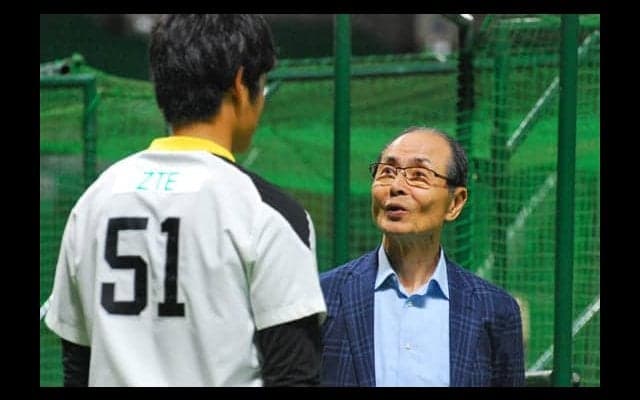 ソフトバンク王会長が「柳田よりも飛ばす」と期待する上林に助言