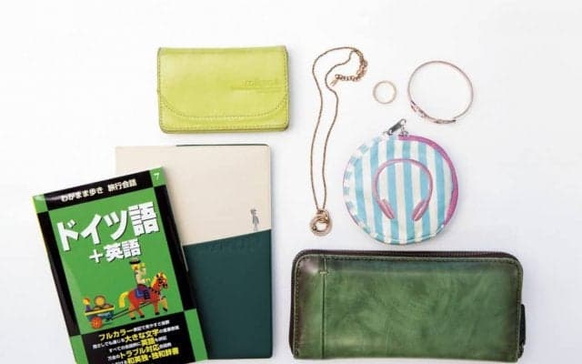 パラアスリート網本麻里さんの「バッグの中身、見せて！」