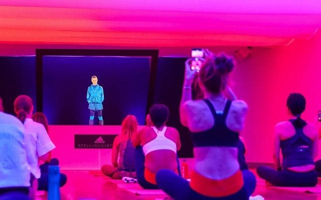 人気トレーナーがホログラムで登場！アディダスのキックボクシングプログラム「VIRTUAL BOXING」が日本初開催