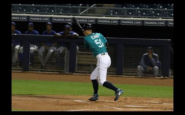 【MLB】イチロー、頭部死球後の初実戦で不安払拭　内野安打＆軽快走塁、開幕へ前進