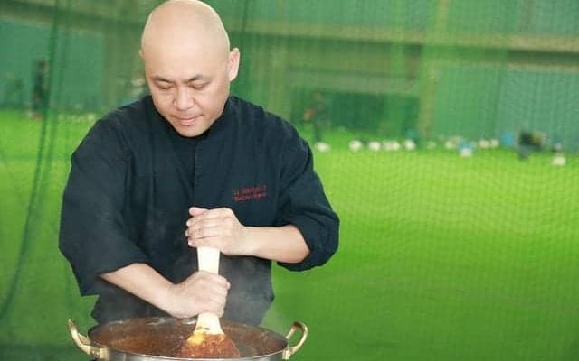 ZOZOマリンスタジアムに新グルメ登場！ロッテ・井口監督、鈴木大地、佐々木千隼も美味しさを語る