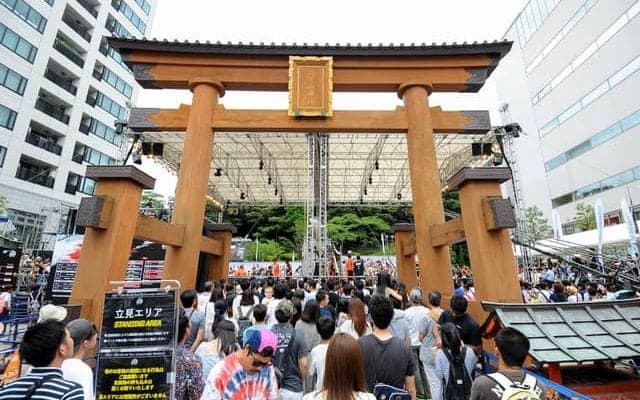 9m超えの大鳥居が試合会場に。神社が舞台の3人制バスケットボールの世界大会が宇都宮で開催
