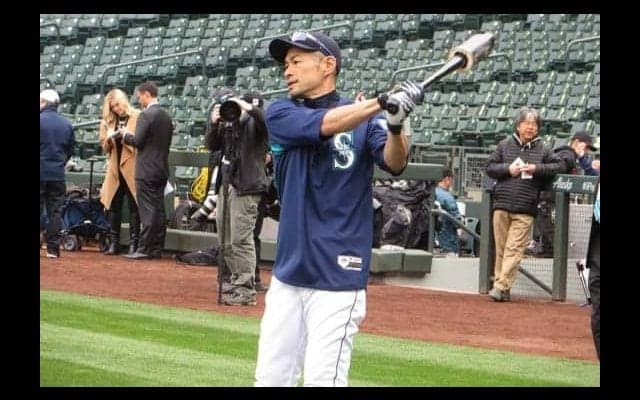 【MLB】「9番・左翼、イチロー」に大歓声　選手紹介でシアトルのファンが歓喜