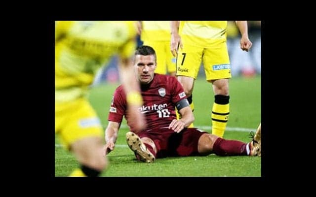 もったいないヴィッセル。ポドルスキは前線にいるほうが怖いのに…