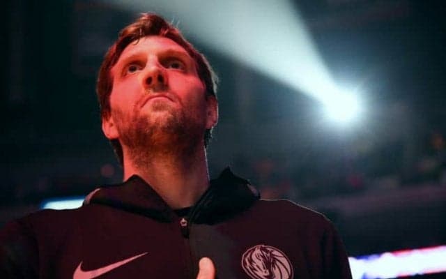 マーベリックスのダーク・ノビツキーが前人未到20年目のシーズン75試合出場達成