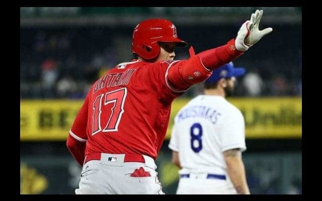 【MLB】大谷翔平、満塁好機で走者一掃の三塁打！　156キロを右中間へはじき返す