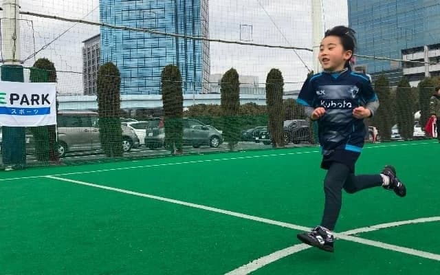 いよいよ春の運動会シーズン！正しい走り方を学べる「キッズかけっこ教室」が、大好評につき追加開催決定