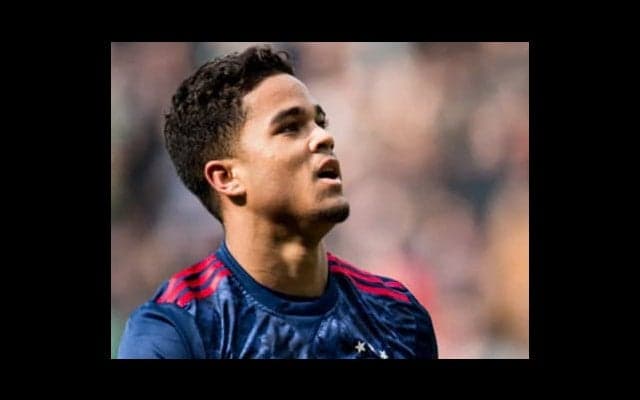 「メッシ後継」を探すバルサが惚れた、あの童顔ストライカーの息子