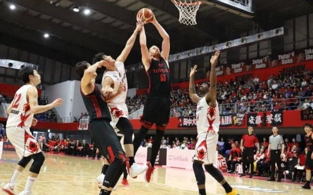 後半24失点と堅守復活、アルバルク東京が名古屋Dを封じ込め前日の借りを返す