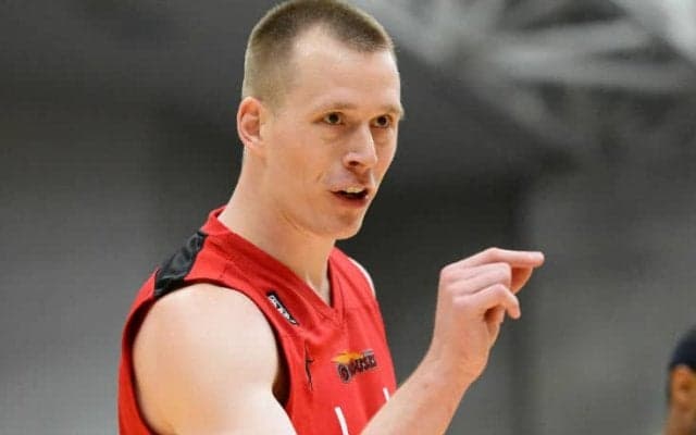 富山を支える精神的支柱、サム・ウィラード「責任感を常に感じてプレーしている」