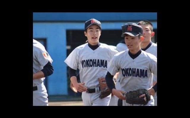 あの元プロ２世、ゴジラの後継者…甲子園を目指す「スーパー１年生」