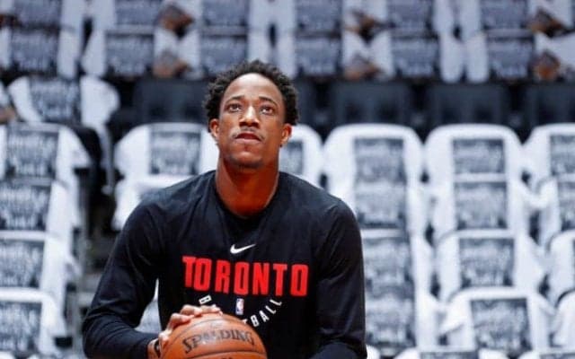 デマー・デローザンの父親、病床からプレーオフを戦うラプターズにエール