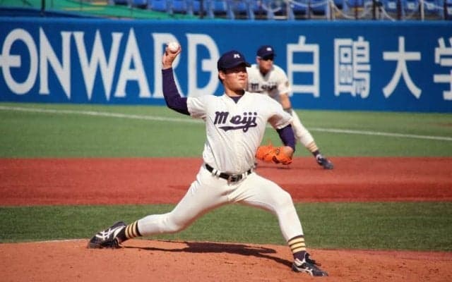 越智ソロ弾から終盤に集中打！明大が順当に2連勝発進！【東京六大学野球】