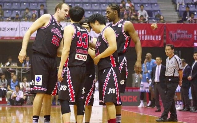 勝負どころの集中力で上回った川崎ブレイブサンダース、京都との接戦に競り勝つ