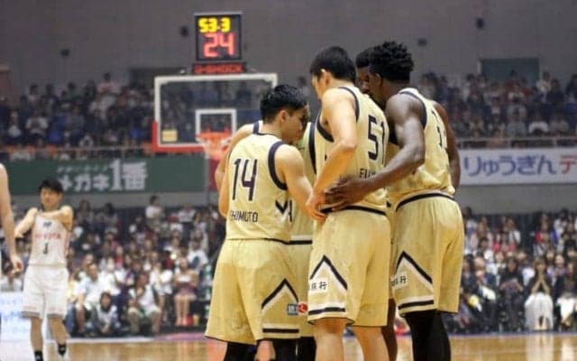 琉球ゴールデンキングス、ディフェンス強度とエナジーレベルで上回りA東京に快勝