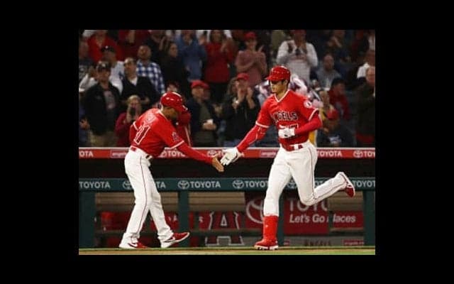 ケガをしても二刀流。大谷翔平がメジャー１カ月で見せた前人未到の世界