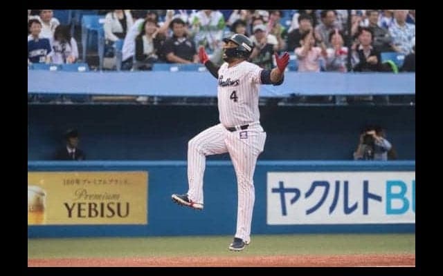 ヤクルト・バレンティン、先制弾&同点弾でキング単独トップ　「ギブアップしない」