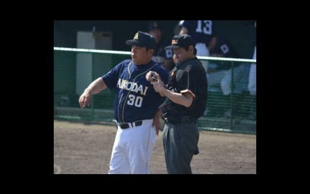 27年前のパ・リーグ首位打者が、大学２部に沈む母校復活を託された