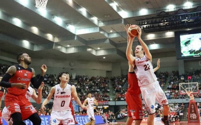 ファジーカス帰化の恩恵を受けた川崎、インサイドで上回り千葉の地区優勝を阻止