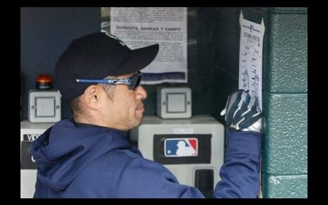 【MLB】イチロー、相手監督退場で冷や汗？　マ軍監督代行が明かしたベンチでの一幕