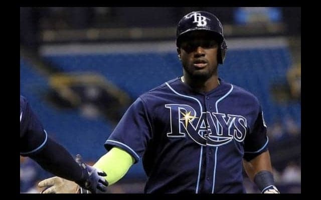 イチローを彷彿とさせる“忍者生還”に…MLB公式が比較「どっちが良い？」