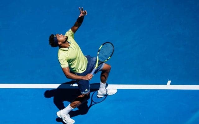 ツォンガは左膝を理由に「全仏オープン」への出場を見送り