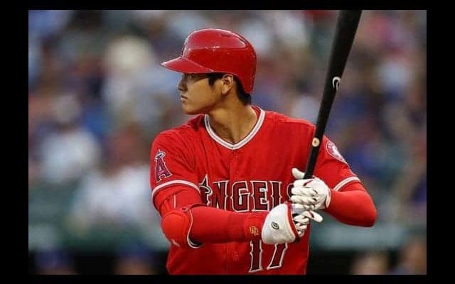 【MLB】大谷翔平、初回は空振り三振　初2番、メジャー屈指の右腕のカーブに空を切る