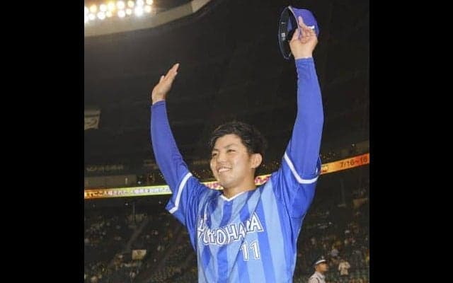 圧巻の3安打投球！横浜DeNA・東が新人一番乗りの完封劇！