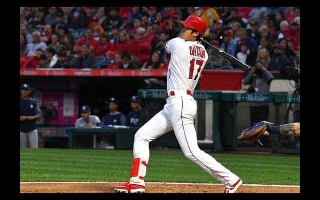 【MLB】大谷、“セオリー無視”の痛烈二塁打!?　「左対左」で156キロを177キロで弾き返す