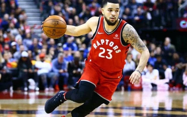 制限付きフリーエージェントのフレッド・バンブリートがラプターズ残留を希望