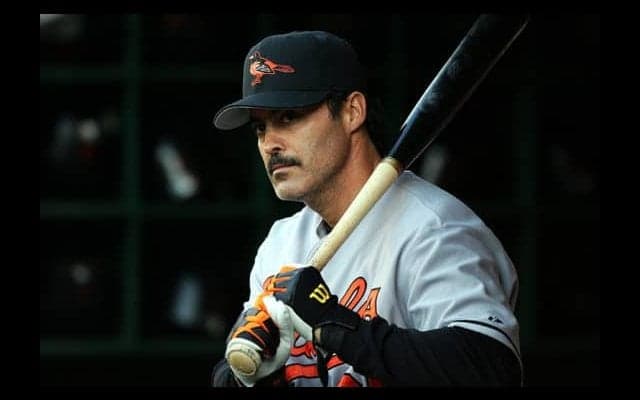 【MLB】53歳の豪快な打撃が話題に　メジャー目指すパルメイロが“復帰後初本塁打“