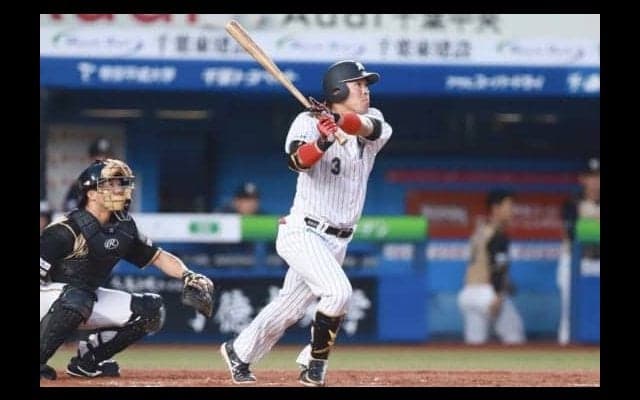 ロッテ角中、技ありの今季初弾！　打率3割に乗せるも「全く意識しない」