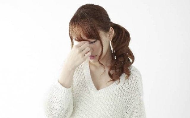 スマホの見過ぎは要注意！目の筋肉疲労を和らげる5つの方法