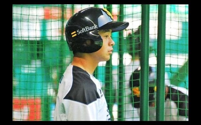 ホークス川瀬がプロ初安打、記念球は「両親に」　代打出され「精進するだけ」