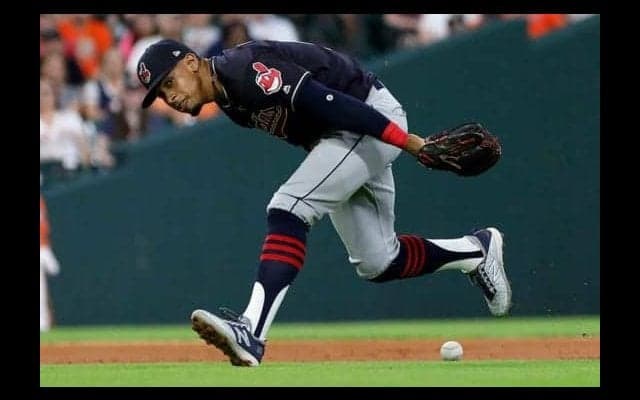 【MLB】GG賞の強肩がMVPのスピードに“勝利”　超美技に「ミサイル」「マジシャン」