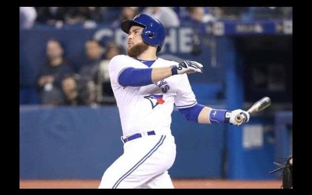 【MLB】35歳名捕手がメジャー13年目で夢実現　初めて遊撃フル出場「子供の頃の夢」