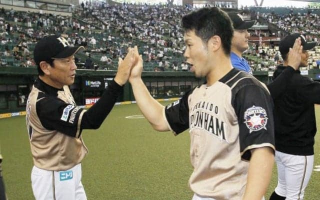 近藤が延長V打！北海道日本ハムが首位攻防戦3連勝でゲーム差1！