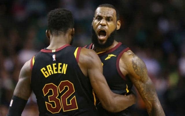 レブロンがフル出場のキャバリアーズ、セルティックスをディフェンスで封じ4年連続のNBAファイナルへ