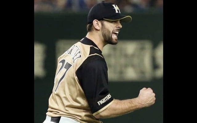 北海道日本ハムが先勝！マルティネスが9回途中3失点の力投で5勝目！