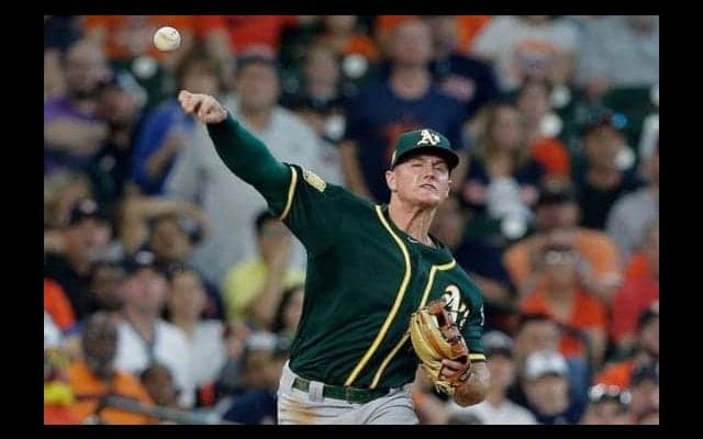 【MLB】三塁の新名手、ファウルゾーンから“鬼肩”披露　驚愕送球に「アレナド2.0」