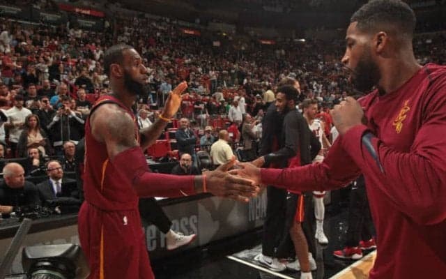 トンプソンの浮気報道、レブロンは怒りをこらえサポート役に?